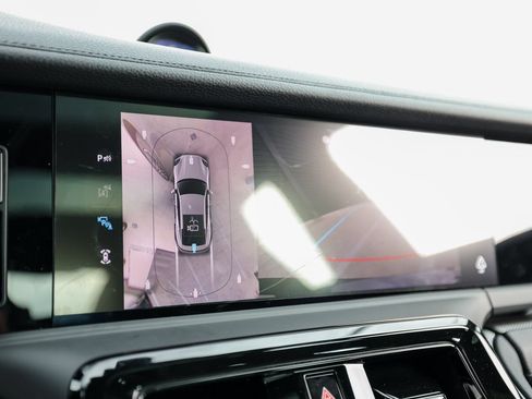 New 2026 Porsche Panamera RWD image 19