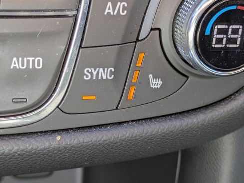 Certified 2023 Chevrolet Equinox LT image 24