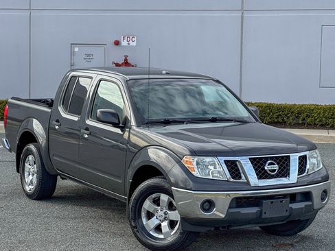 Used 2011 Nissan Frontier SV w/ SV Premium Utility Pkg image 8