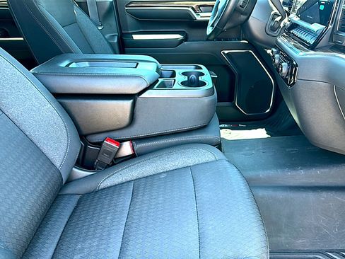Used 2023 Chevrolet Silverado 1500 LT w/ Z71 Off-Road Package AWD/4WD image 24