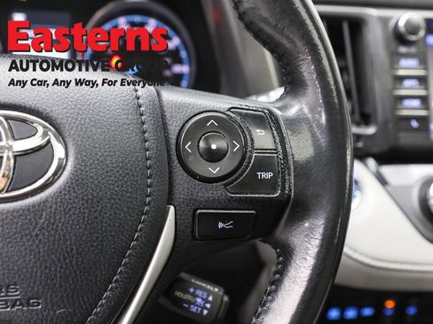 Used 2018 Toyota RAV4 XLE w/ Convenience Package image 16