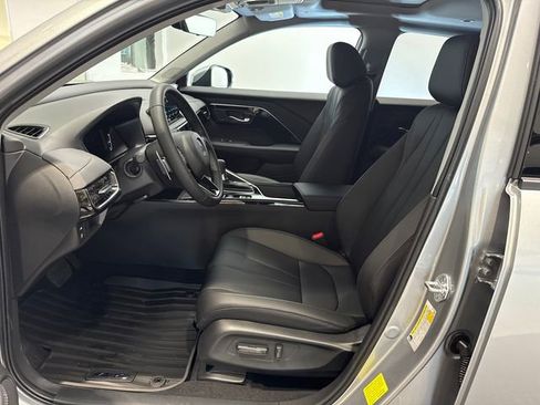 Used 2025 Acura ADX AWD image 13