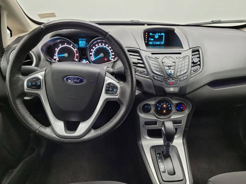 Used 2015 Ford Fiesta SE image 22