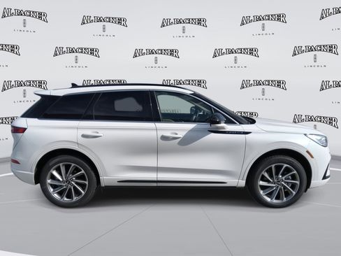 New 2026 Lincoln Corsair Grand Touring AWD/4WD image 6