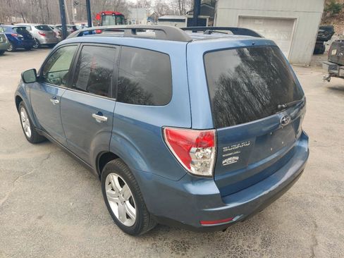 Used 2010 Subaru Forester 2.5X Premium AWD/4WD image 4