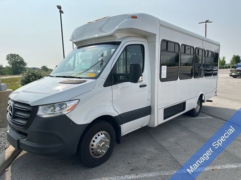 Used 2022 Mercedes-Benz Sprinter 3500 image 31