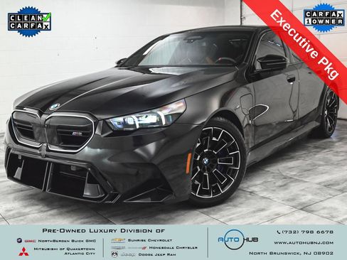 Used 2025 BMW M5 w/ Executive Package AWD/4WD image 1