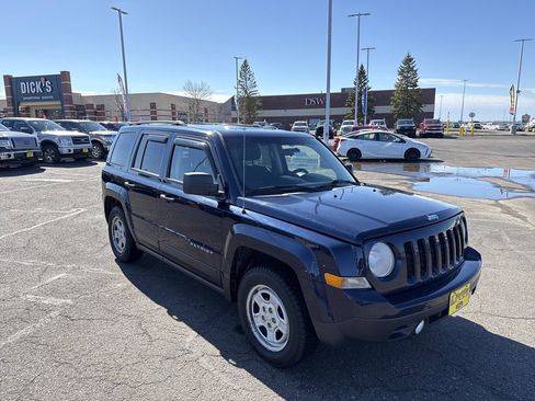 Used 2014 Jeep Patriot Sport FWD image 4