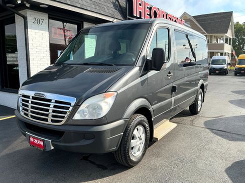 Used 2013 Freightliner Sprinter 2500 image 2