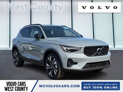 New 2026 Volvo XC40 B5 Ultra w/ Climate Package