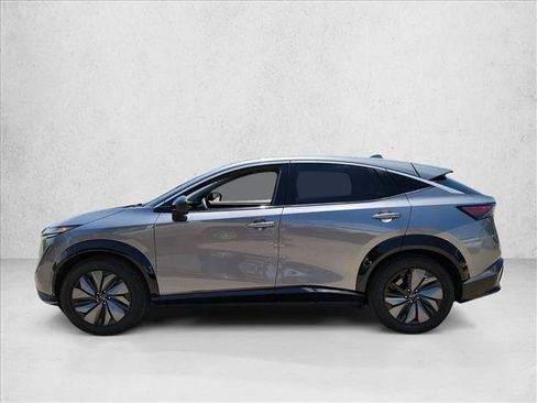 Used 2023 Nissan Ariya FWD image 8