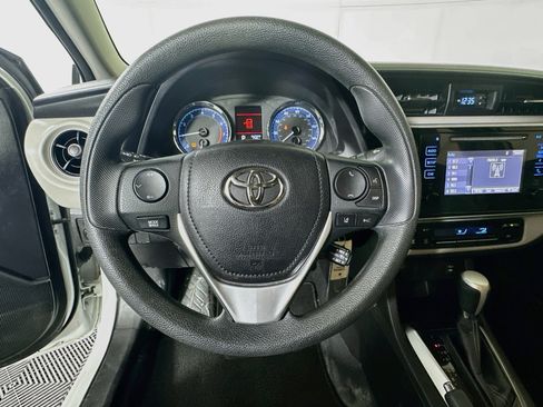 Used 2017 Toyota Corolla LE FWD image 15