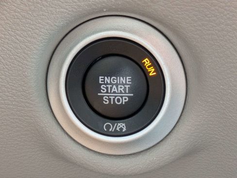 Used 2024 Chrysler Voyager LX FWD image 37