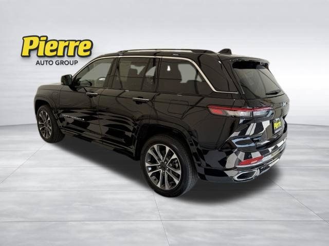 Used 2023 Jeep Grand Cherokee Overland w/ Advanced Protech Group III AWD/4WD image 2