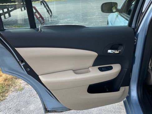 Used 2012 Chrysler 200 Limited w/ Sun/Sound Group FWD image 17