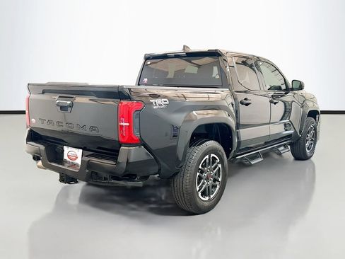Used 2025 Toyota Tacoma TRD Sport RWD image 4