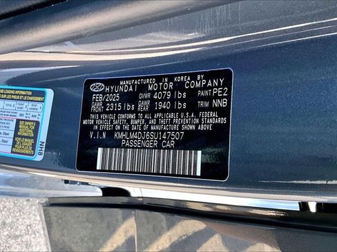 Certified 2025 Hyundai Elantra SEL image 16