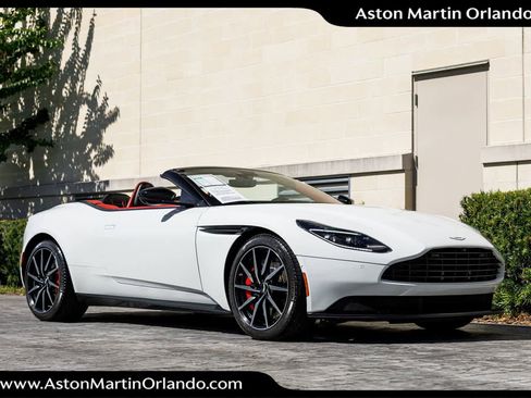 Used 2019 Aston Martin DB11 Volante image 19