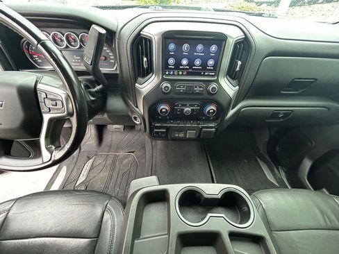Used 2019 Chevrolet Silverado 1500 LT w/ True North Edition AWD/4WD image 17