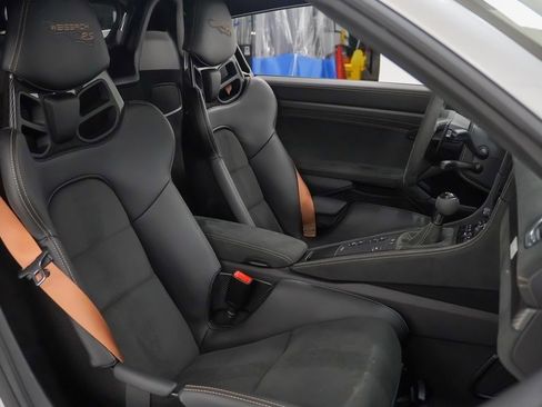 Certified 2024 Porsche 718 Boxster Spyder RS image 18