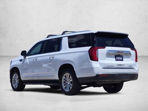 Used 2022 GMC Yukon XL SLT w/ SLT Premium Package RWD image 8