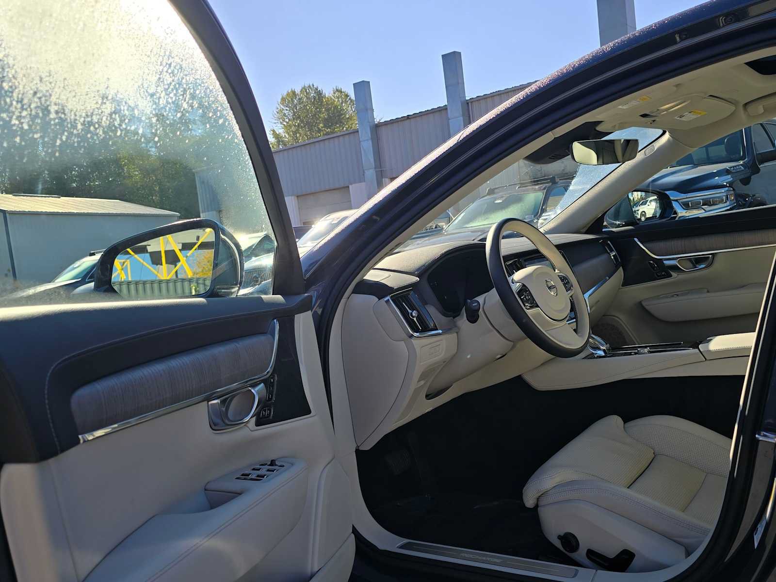 Certified 2024 Volvo S90 T8 Ultimate AWD/4WD image 21