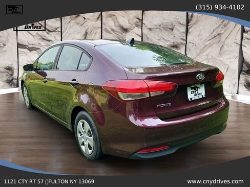 Used 2018 Kia Forte LX FWD image 7