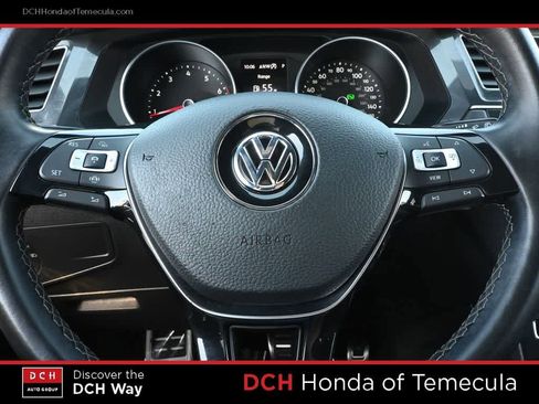 Used 2021 Volkswagen Tiguan SE R-Line image 9
