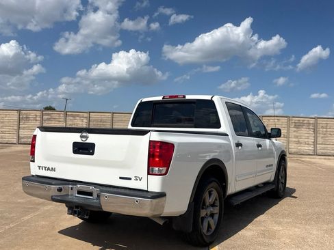 Used 2015 Nissan Titan SV w/ SV Value Truck Package RWD image 23