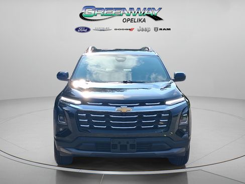 Used 2025 Chevrolet Equinox LT w/ Convenience Package II AWD/4WD image 2
