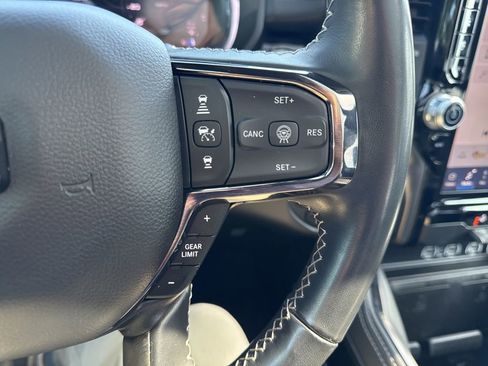 Used 2025 RAM 1500 Limited AWD/4WD image 19