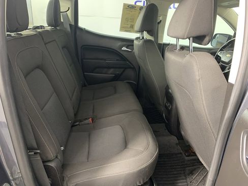 Used 2017 Chevrolet Colorado LT image 38