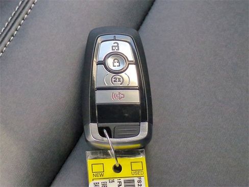 New 2025 Ford Bronco Badlands image 27