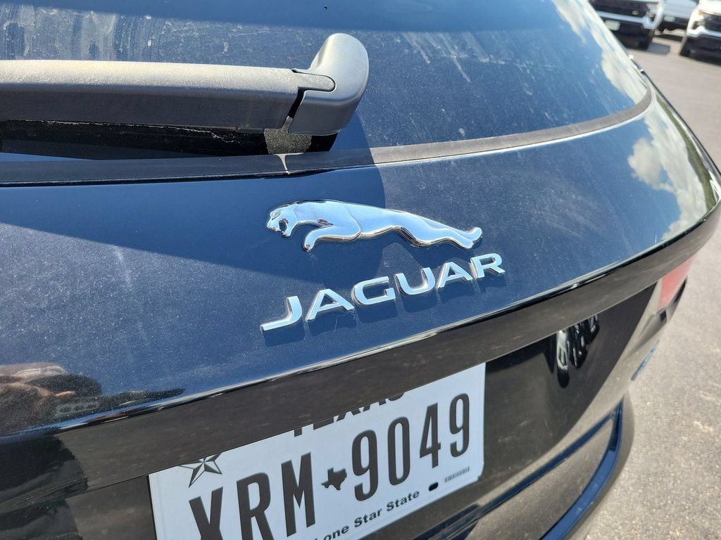 Used 2019 Jaguar F-PACE Portfolio AWD/4WD image 33