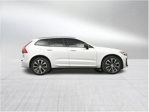 Used 2024 Volvo XC60 B5 Plus w/ Climate Package AWD/4WD image 27