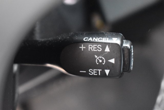 Used 2014 Toyota Camry SE FWD image 24