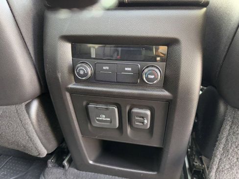 Certified 2022 Chevrolet Traverse Premier w/ LPO, Floor Liner Package image 19