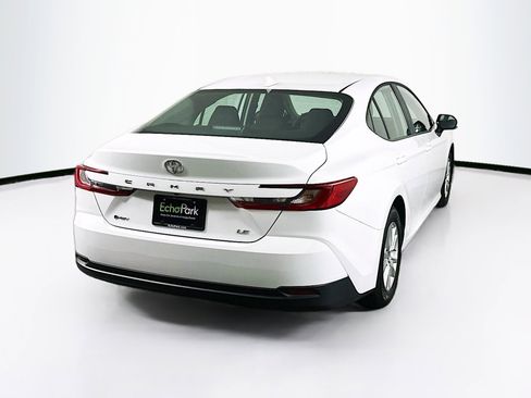 Used 2025 Toyota Camry LE image 9