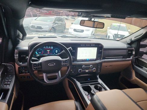 Used 2023 Ford F350 Lariat w/ Lariat Ultimate Package image 7