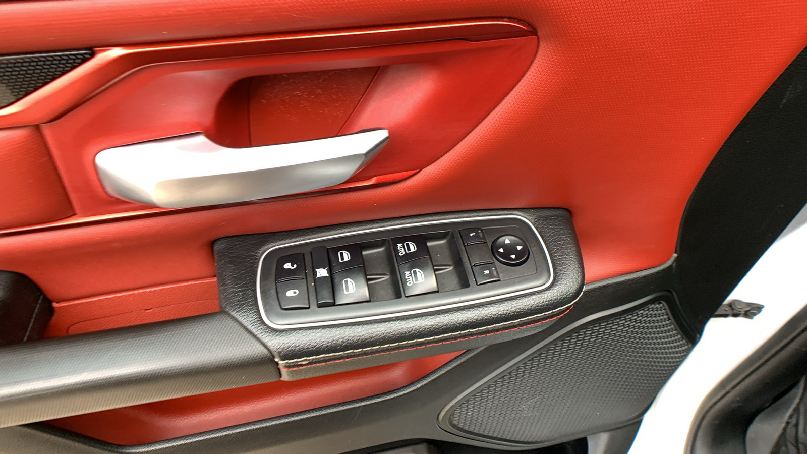 Used 2019 RAM 1500 Rebel w/ Rebel Level 2 Equipment Group AWD/4WD image 14