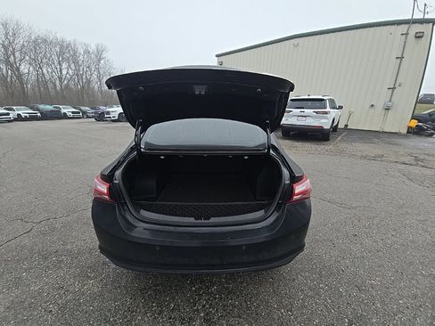 Used 2023 Chevrolet Malibu LT image 19