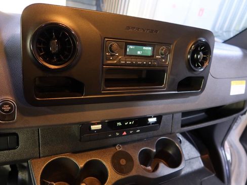 Used 2021 Mercedes-Benz Sprinter 2500 w/ Driver Convenience Package image 26