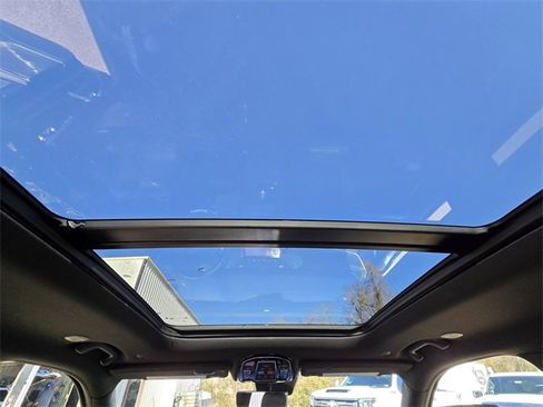 Used 2022 Jeep Grand Cherokee L Overland w/ Luxury Tech Group IV image 37