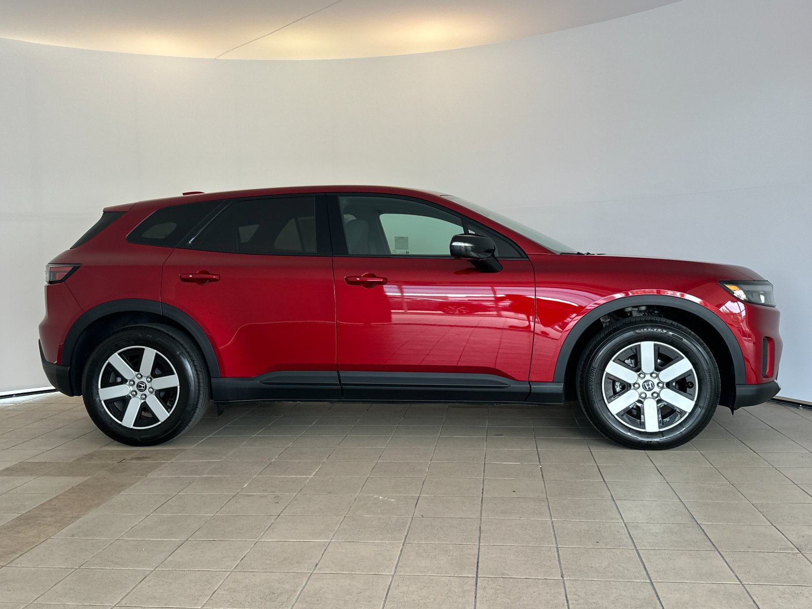 Used 2024 Honda Prologue EX image 7