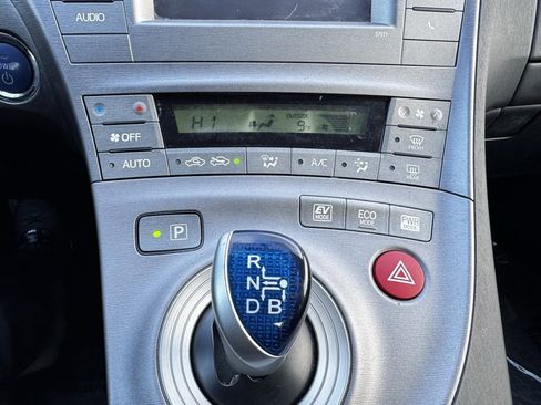 Used 2012 Toyota Prius Two image 11