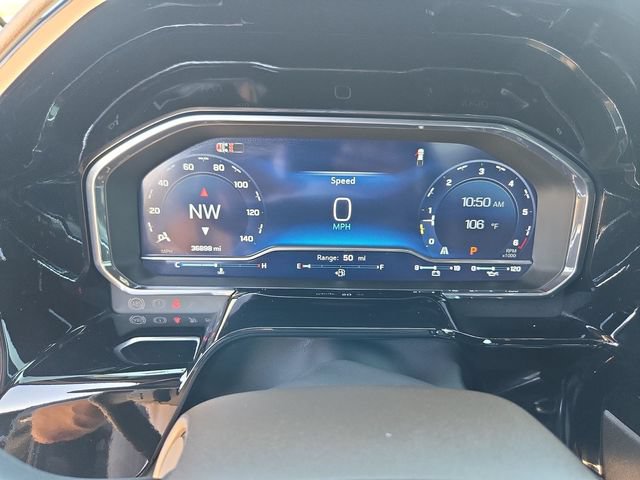 Used 2024 Chevrolet Silverado 1500 LTZ RWD image 12