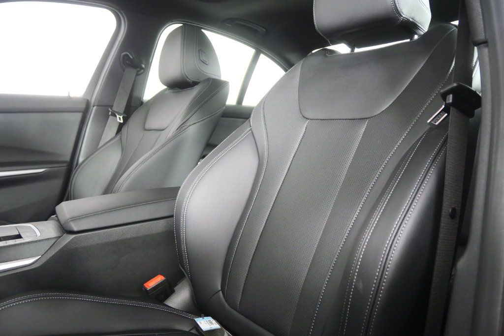 Certified 2026 BMW 330i Sedan RWD image 10