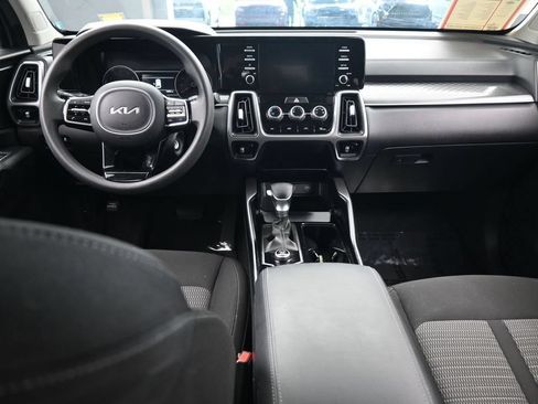Used 2023 Kia Sorento LX FWD image 36