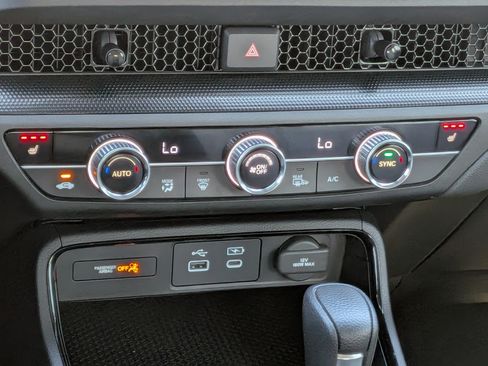 Used 2024 Honda CR-V EX image 19