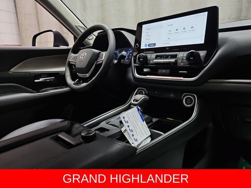 New 2026 Toyota Grand Highlander AWD image 30